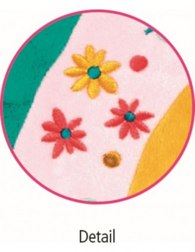 Puppy Leni met een riem